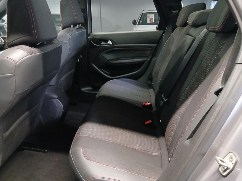 Photo 24 de l'offre de PEUGEOT 308 SW  1.5 HDi 130 GT Line EAT8 à 14990€ chez MKP Distribution