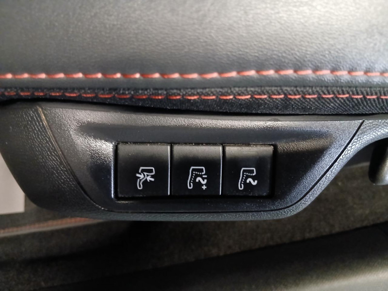 Photo 35 de l'offre de PEUGEOT 308 SW  1.5 HDi 130 GT Line EAT8 à 14990€ chez MKP Distribution