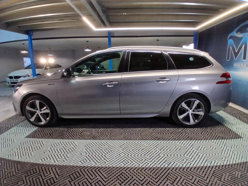 Photo 2 de l'offre de PEUGEOT 308 SW  1.5 HDi 130 GT Line EAT8 à 14990€ chez MKP Distribution