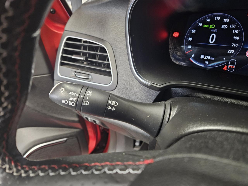 Photo 21 de l'offre de RENAULT MEGANE IV ESTATE 1.3 TCe 160 RS Line EDC à 19990€ chez MKP Distribution