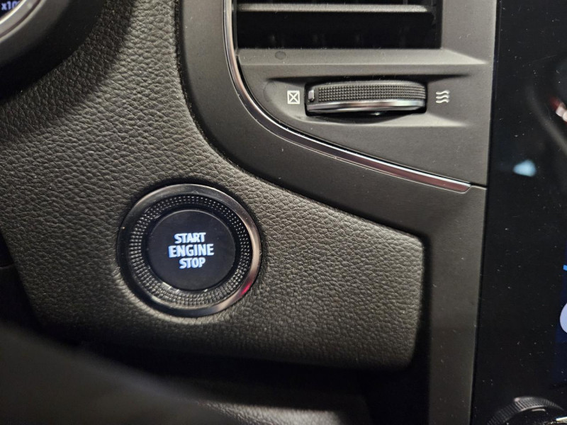 Photo 26 de l'offre de RENAULT MEGANE IV ESTATE 1.3 TCe 160 RS Line EDC à 19990€ chez MKP Distribution