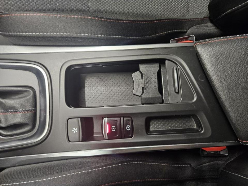 Photo 39 de l'offre de RENAULT MEGANE IV ESTATE 1.3 TCe 160 RS Line EDC à 19990€ chez MKP Distribution