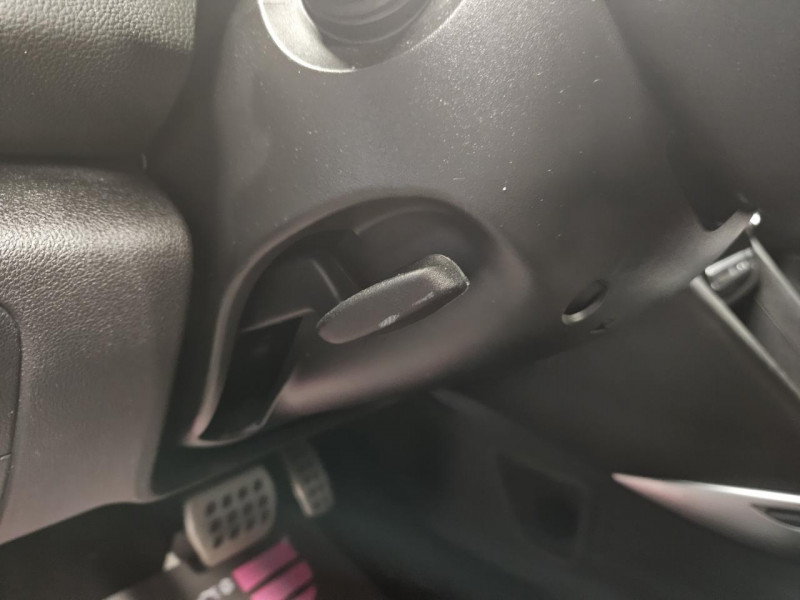 Photo 24 de l'offre de RENAULT MEGANE IV ESTATE 1.3 TCe 160 RS Line EDC à 19990€ chez MKP Distribution