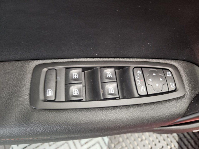 Photo 50 de l'offre de RENAULT MEGANE IV ESTATE 1.3 TCe 160 RS Line EDC à 19990€ chez MKP Distribution