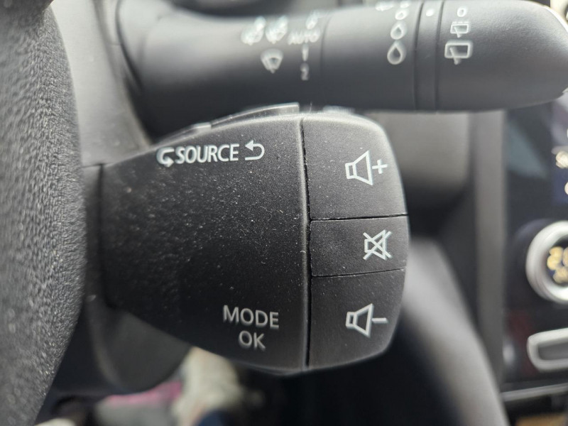 Photo 23 de l'offre de RENAULT MEGANE IV ESTATE 1.3 TCe 160 RS Line EDC à 19990€ chez MKP Distribution