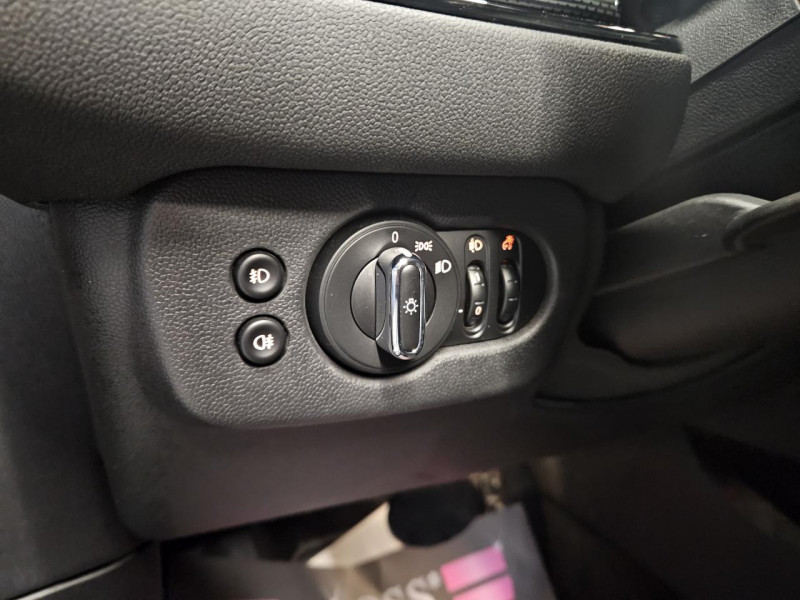 Photo 39 de l'offre de MINI CLUBMAN 1.5 136 COOPER KENSINGTON BVA6 à 15990€ chez MKP Distribution