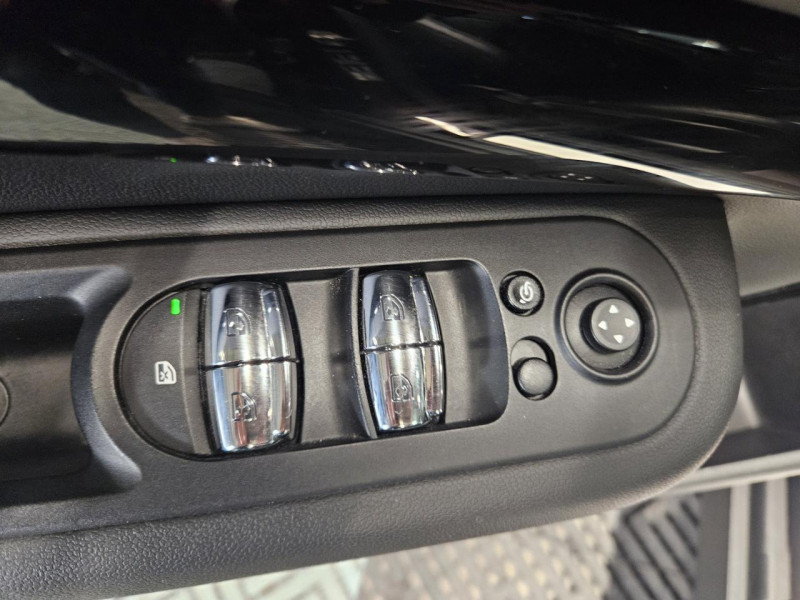 Photo 37 de l'offre de MINI CLUBMAN 1.5 136 COOPER KENSINGTON BVA6 à 15990€ chez MKP Distribution