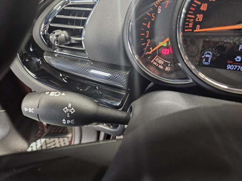 Photo 21 de l'offre de MINI CLUBMAN 1.5 136 COOPER KENSINGTON BVA6 à 15990€ chez MKP Distribution