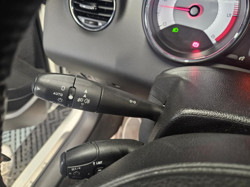 Photo 21 de l'offre de PEUGEOT 308  1.6 HDi 112 Sport Pack BVM à 9990€ chez MKP Distribution