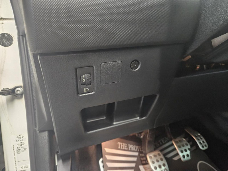 Photo 25 de l'offre de PEUGEOT 308  1.6 HDi 112 Sport Pack BVM à 9990€ chez MKP Distribution