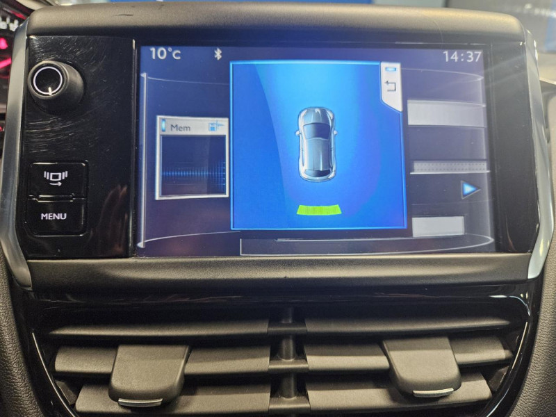 Photo 24 de l'offre de PEUGEOT 208  1.4 HDi 68 Like BVM5 - 1ere Main à 8490€ chez MKP Distribution