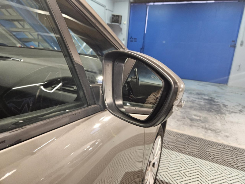 Photo 36 de l'offre de PEUGEOT 208  1.4 HDi 68 Like BVM5 - 1ere Main à 8490€ chez MKP Distribution