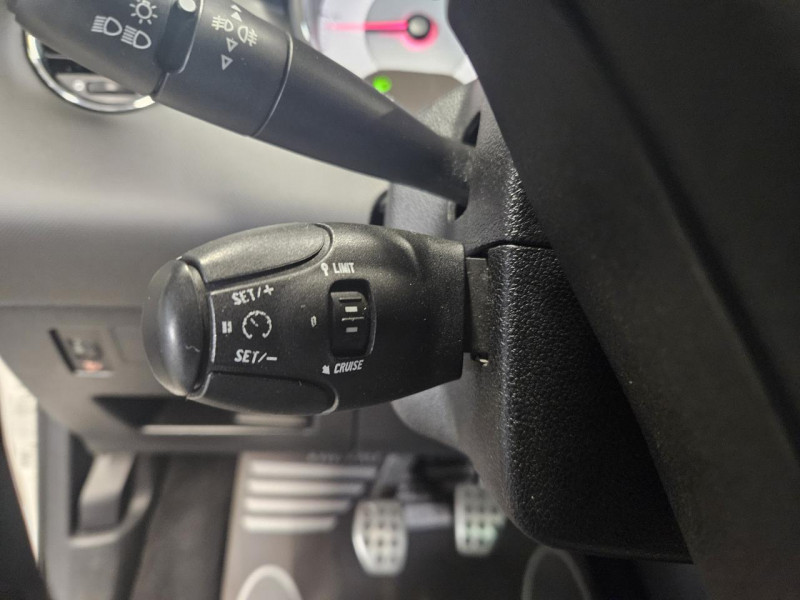 Photo 23 de l'offre de PEUGEOT 308  1.6 HDi 112 Sport Pack BVM à 9990€ chez MKP Distribution