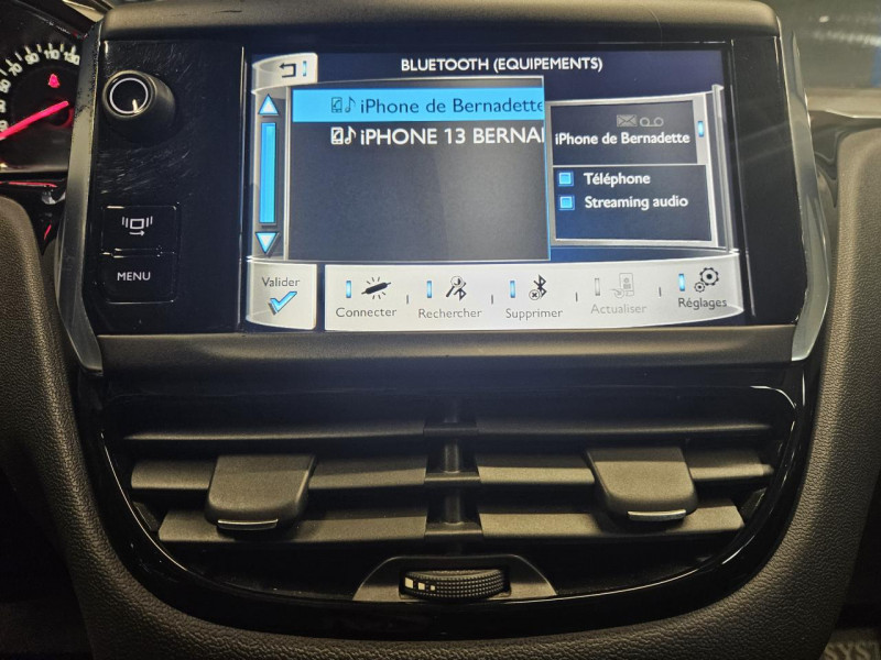 Photo 26 de l'offre de PEUGEOT 208  1.4 HDi 68 Like BVM5 - 1ere Main à 8490€ chez MKP Distribution