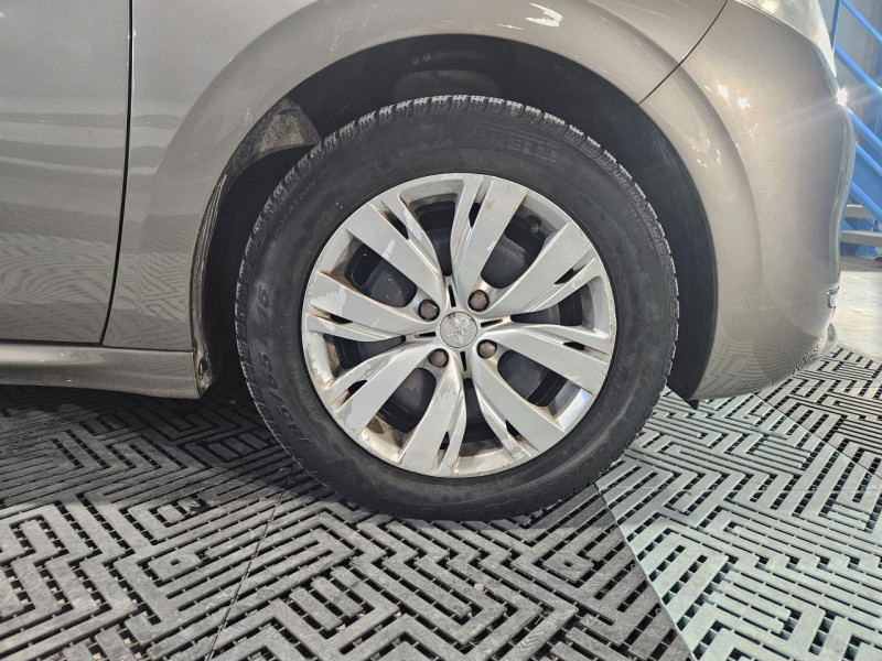 Photo 43 de l'offre de PEUGEOT 208  1.4 HDi 68 Like BVM5 - 1ere Main à 8490€ chez MKP Distribution