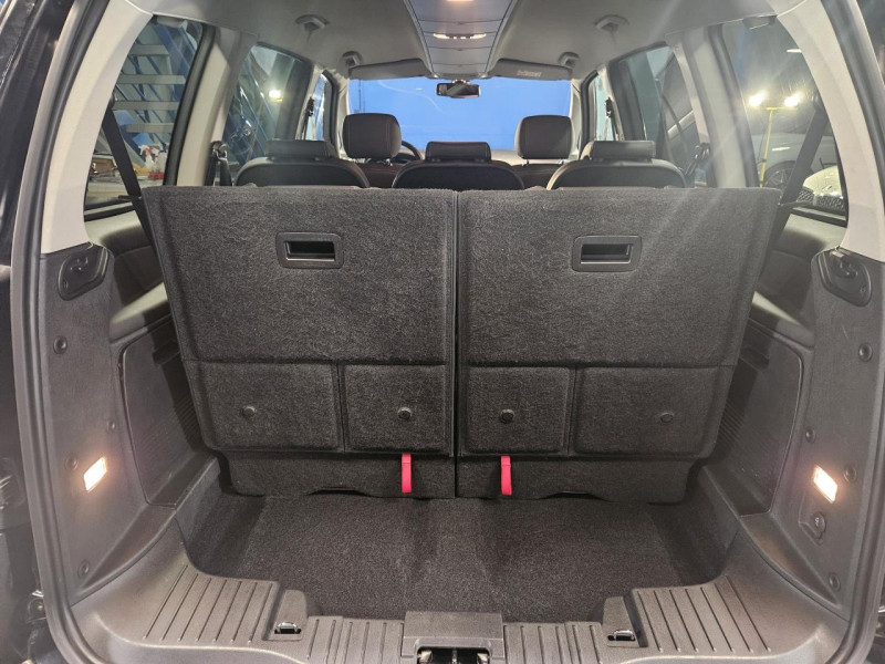 Photo 9 de l'offre de FORD GALAXY II  2.0 TDCI 163 Titanium Powershift BVA à 17990€ chez MKP Distribution