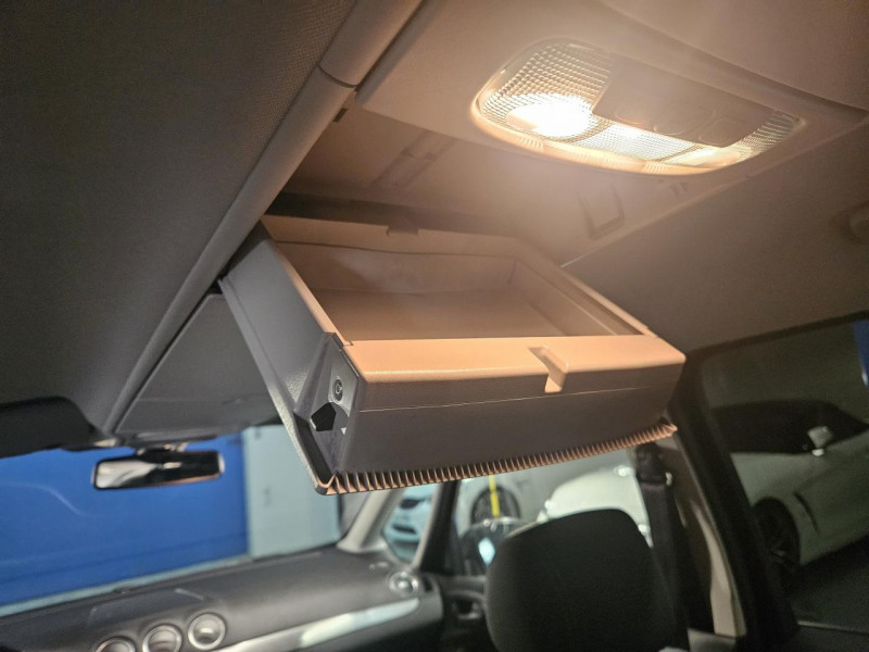 Photo 37 de l'offre de FORD GALAXY II  2.0 TDCI 163 Titanium Powershift BVA à 17990€ chez MKP Distribution