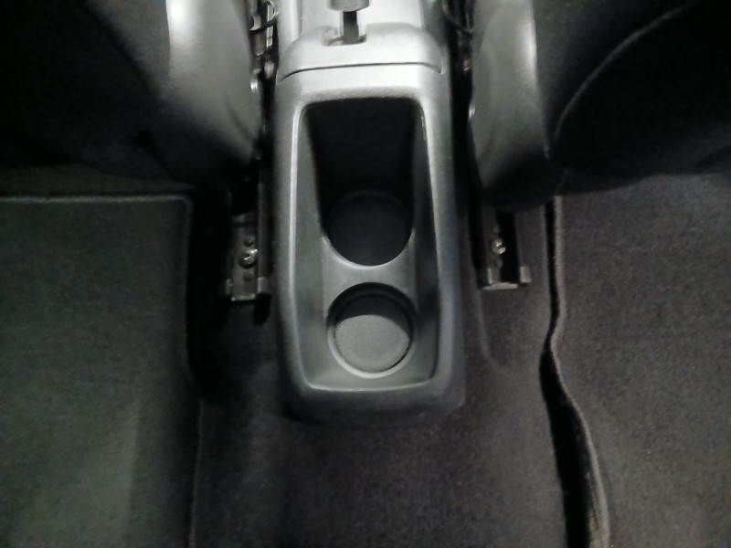 Photo 32 de l'offre de PEUGEOT 208  1.6 HDi 75 BVM5 Style à 9490€ chez MKP Distribution