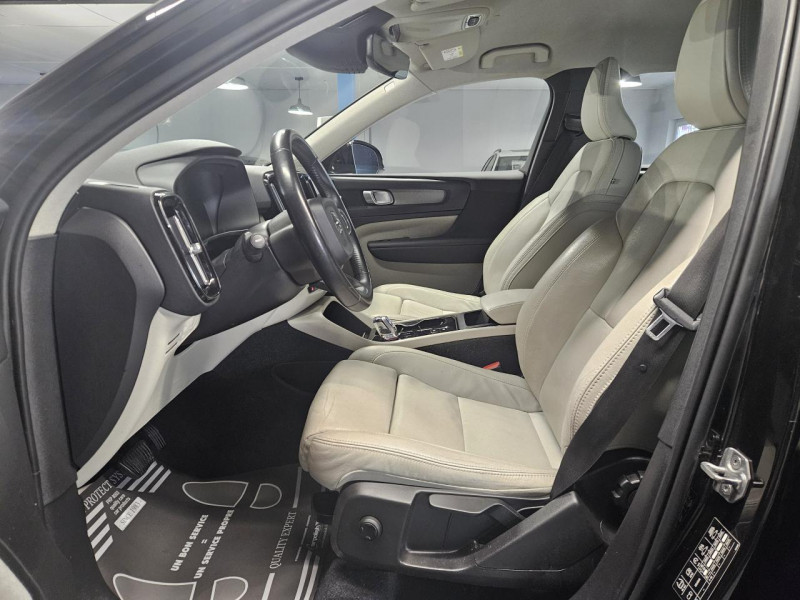 Photo 12 de l'offre de VOLVO XC40 2.0 D3 150 Geartronic 8 Momentum à 22490€ chez MKP Distribution