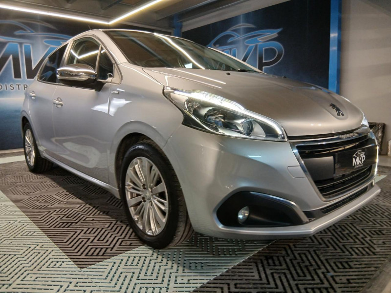 Photo 50 de l'offre de PEUGEOT 208  1.6 HDi 75 BVM5 Style à 9490€ chez MKP Distribution