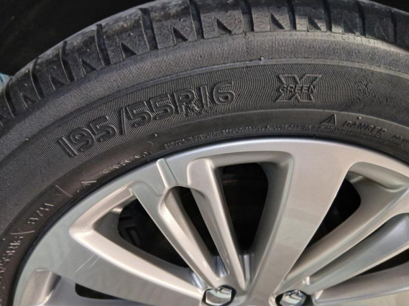 Photo 47 de l'offre de PEUGEOT 208  1.6 HDi 75 BVM5 Style à 9490€ chez MKP Distribution