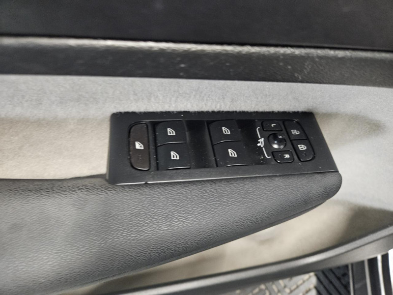 Photo 44 de l'offre de VOLVO XC40 2.0 D3 150 Geartronic 8 Momentum à 22490€ chez MKP Distribution