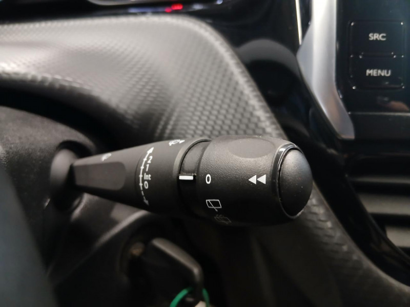 Photo 22 de l'offre de PEUGEOT 208  1.6 HDi 75 BVM5 Style à 9490€ chez MKP Distribution