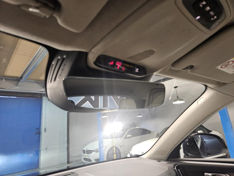 Photo 28 de l'offre de VOLVO XC40 2.0 D3 150 Geartronic 8 Momentum à 22490€ chez MKP Distribution