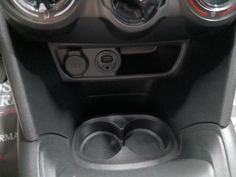 Photo 33 de l'offre de PEUGEOT 208  1.6 HDi 75 BVM5 Style à 9490€ chez MKP Distribution