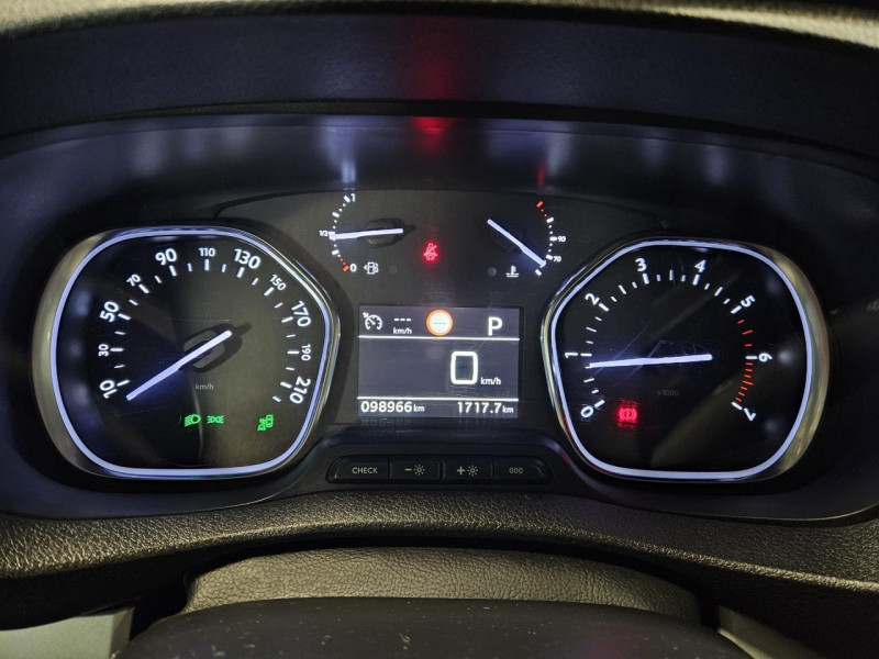 Photo 17 de l'offre de CITROEN SPACETOURER BUSINESS M 2.0 BlueHDi 177 EAT6 à 28990€ chez MKP Distribution