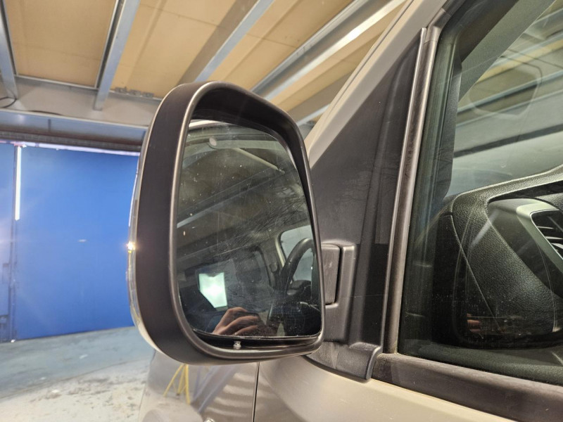 Photo 41 de l'offre de CITROEN SPACETOURER BUSINESS M 2.0 BlueHDi 177 EAT6 à 28990€ chez MKP Distribution