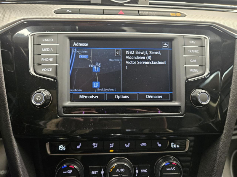 Photo 24 de l'offre de VOLKSWAGEN Passat SW  1.4 TSi 218 GTE DSG7 à 18990€ chez MKP Distribution