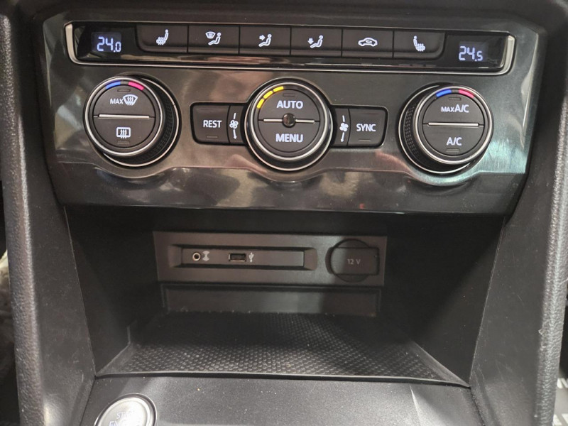 Photo 28 de l'offre de VOLKSWAGEN TIGUAN  2.0 TDI 190 4MOTION CARAT EXCLUSIVE + PACK R-LINE DSG7 à 28990€ chez MKP Distribution