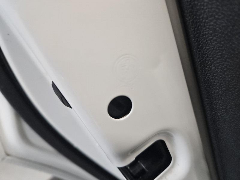 Photo 47 de l'offre de VOLKSWAGEN TIGUAN  2.0 TDI 190 4MOTION CARAT EXCLUSIVE + PACK R-LINE DSG7 à 28990€ chez MKP Distribution