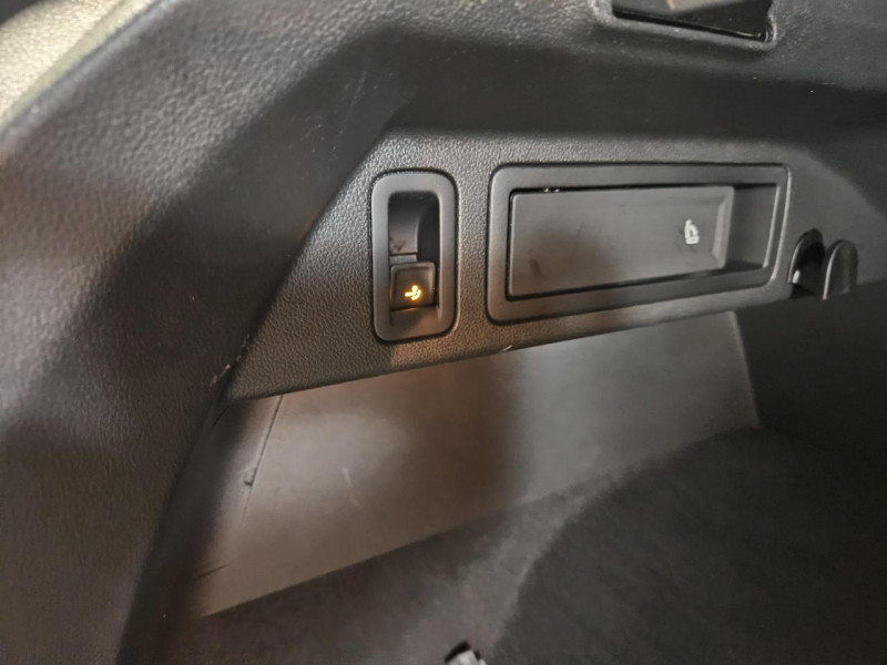 Photo 44 de l'offre de VOLKSWAGEN TIGUAN  2.0 TDI 190 4MOTION CARAT EXCLUSIVE + PACK R-LINE DSG7 à 28990€ chez MKP Distribution