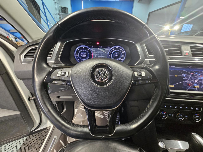 Photo 18 de l'offre de VOLKSWAGEN TIGUAN  2.0 TDI 190 4MOTION CARAT EXCLUSIVE + PACK R-LINE DSG7 à 28990€ chez MKP Distribution