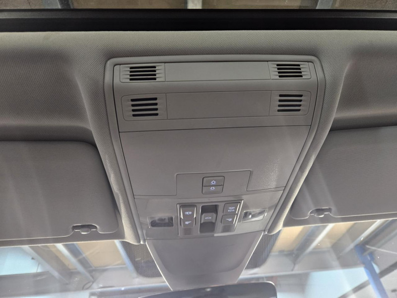 Photo 41 de l'offre de VOLKSWAGEN TIGUAN  2.0 TDI 190 4MOTION CARAT EXCLUSIVE + PACK R-LINE DSG7 à 28990€ chez MKP Distribution