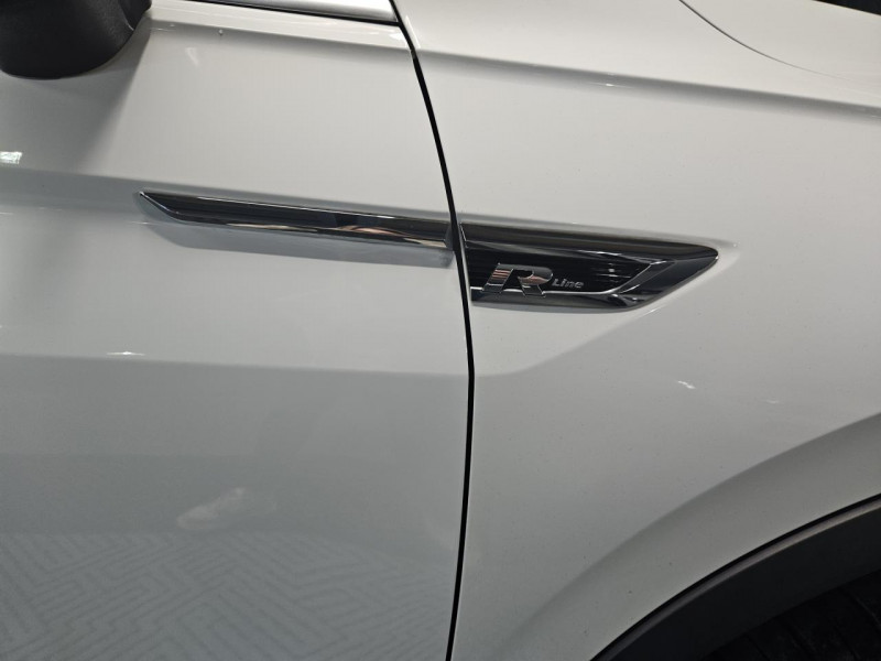 Photo 49 de l'offre de VOLKSWAGEN TIGUAN  2.0 TDI 190 4MOTION CARAT EXCLUSIVE + PACK R-LINE DSG7 à 28990€ chez MKP Distribution