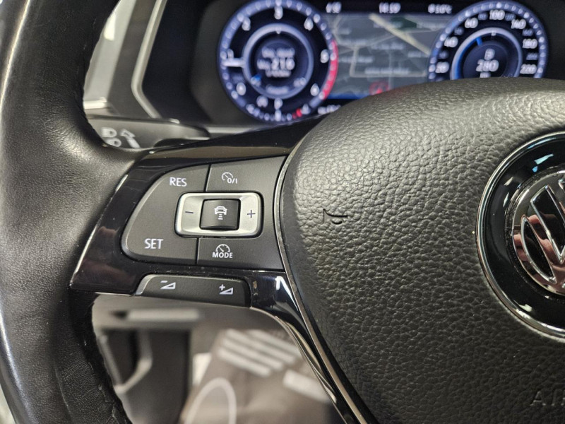 Photo 19 de l'offre de VOLKSWAGEN TIGUAN  2.0 TDI 190 4MOTION CARAT EXCLUSIVE + PACK R-LINE DSG7 à 28990€ chez MKP Distribution