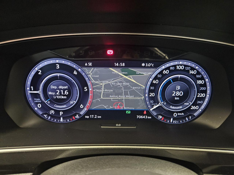 Photo 17 de l'offre de VOLKSWAGEN TIGUAN  2.0 TDI 190 4MOTION CARAT EXCLUSIVE + PACK R-LINE DSG7 à 28990€ chez MKP Distribution