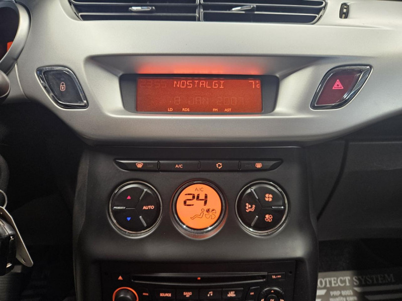 Photo 23 de l'offre de CITROEN C3  1.4 73 Exclusive BVM à 7490€ chez MKP Distribution