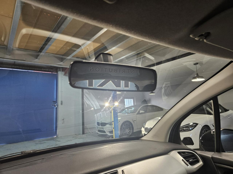 Photo 27 de l'offre de CITROEN C3  1.4 73 Exclusive BVM à 7490€ chez MKP Distribution