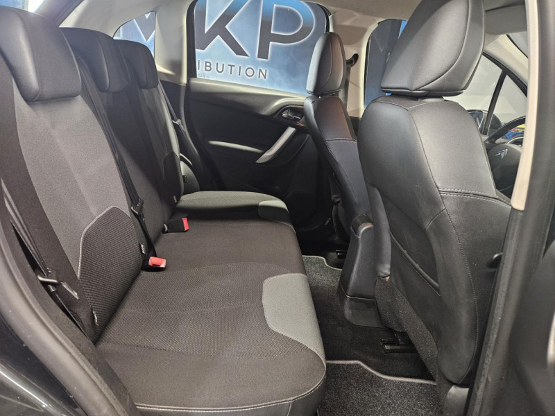 Photo 15 de l'offre de CITROEN C3  1.4 73 Exclusive BVM à 7490€ chez MKP Distribution