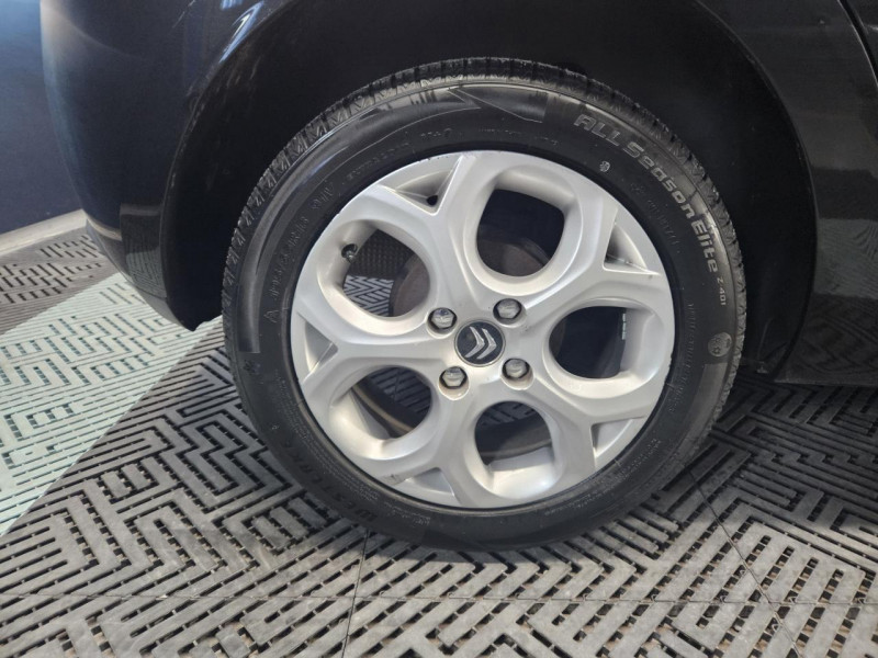 Photo 36 de l'offre de CITROEN C3  1.4 73 Exclusive BVM à 7490€ chez MKP Distribution