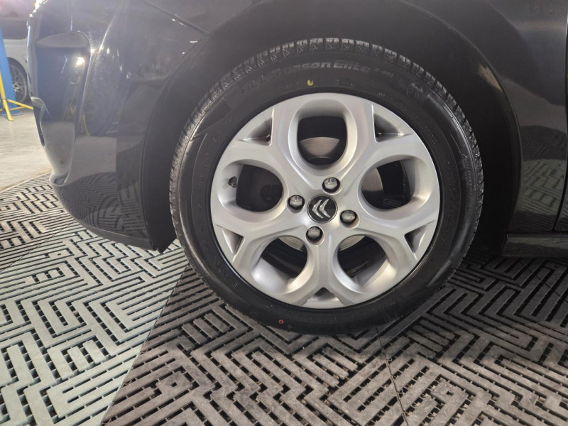 Photo 34 de l'offre de CITROEN C3  1.4 73 Exclusive BVM à 7490€ chez MKP Distribution