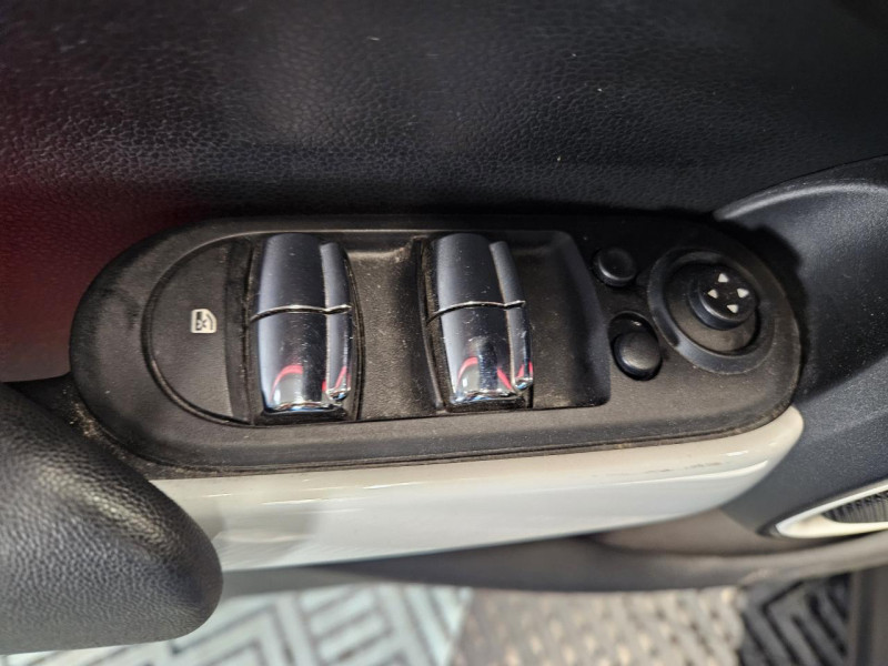 Photo 41 de l'offre de MINI MINI 1.5 136 Cooper Pack Chili BVM 5P à 12990€ chez MKP Distribution