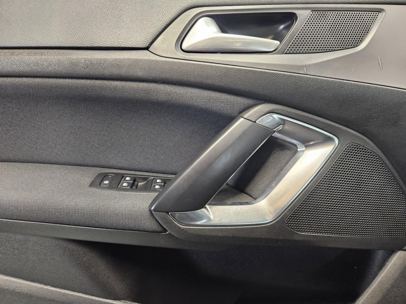 Photo 41 de l'offre de PEUGEOT 308 SW 1.5 HDi 130 Allure BVM  à 12490€ chez MKP Distribution