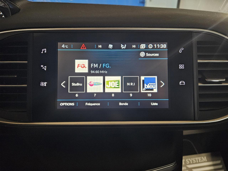 Photo 24 de l'offre de PEUGEOT 308 SW 1.5 HDi 130 Allure BVM  à 12490€ chez MKP Distribution