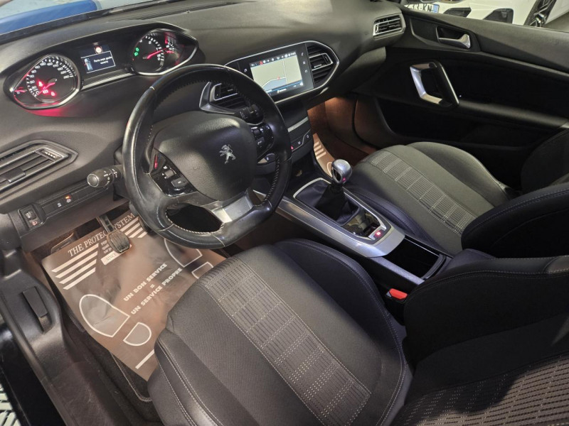 Photo 12 de l'offre de PEUGEOT 308 SW 1.5 HDi 130 Allure BVM  à 12490€ chez MKP Distribution