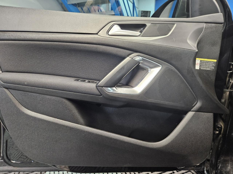 Photo 39 de l'offre de PEUGEOT 308 SW 1.5 HDi 130 Allure BVM  à 12490€ chez MKP Distribution